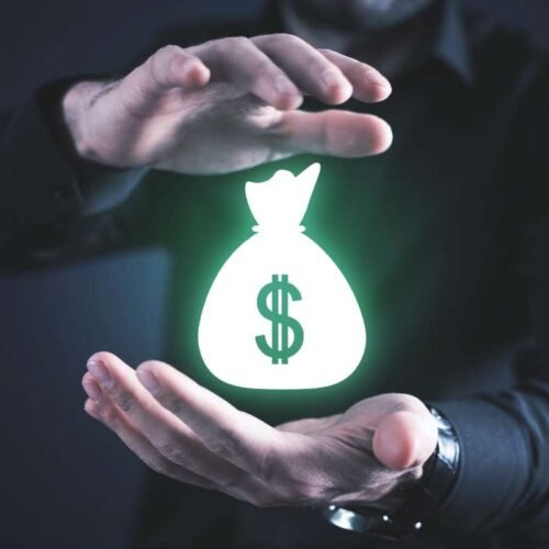 Make Money Online: 13 Tips How to make money online Fast and Easy 14 men showing white bag with dollar sign